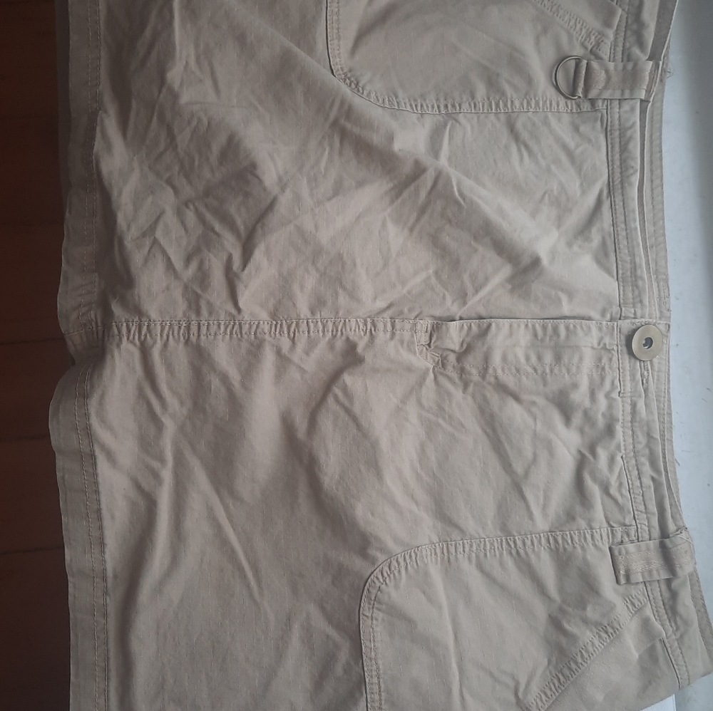 Venezia size 18 skort